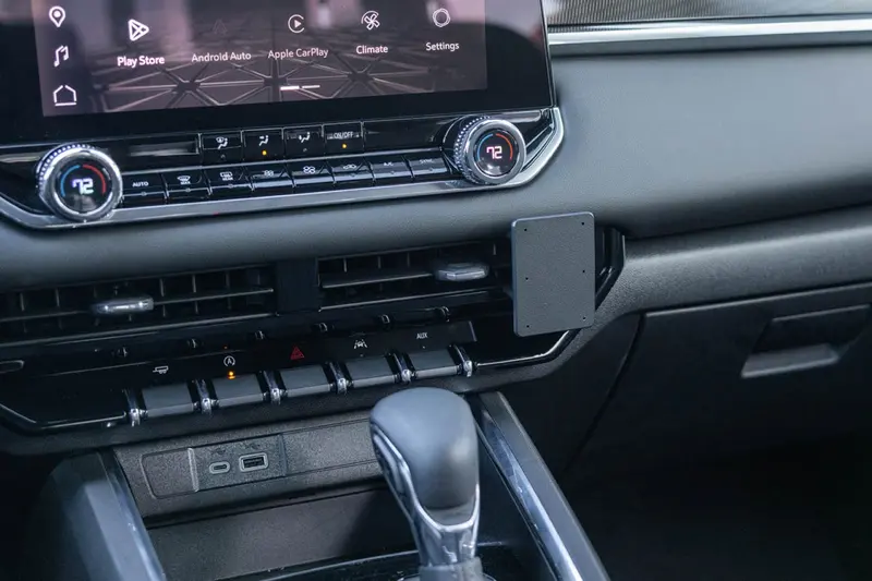 Adjustable Dashboard Center Mount 1