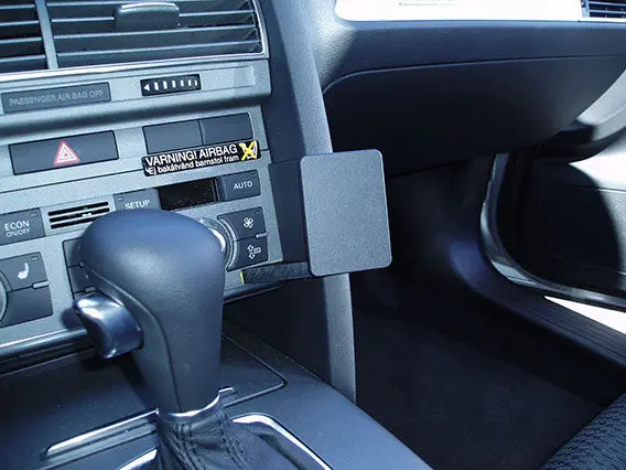 Audi A6 & S6 Angled Dashboard Mount 1