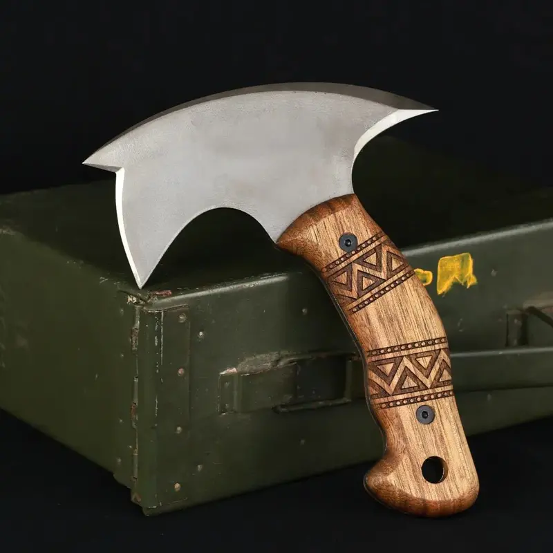 Compact Engraved Tomahawk "Nikido" With Decorative Handle 1