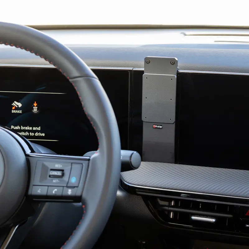 Nissan Kicks Dashboard Center Mount 1