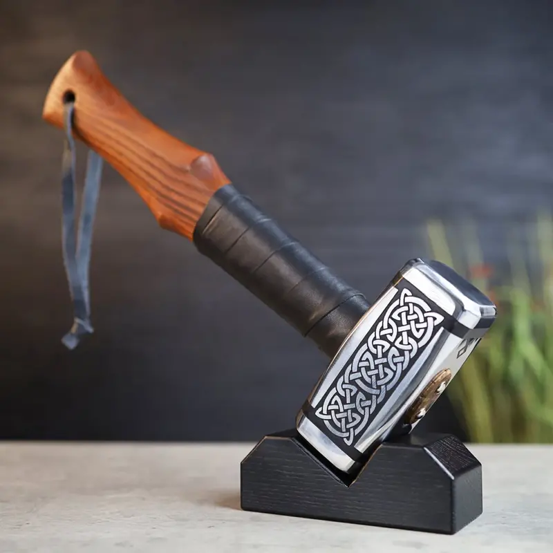 Slavic Svarog Hammer – Nordic-Inspired Ritual & Functional Forged Tool 1