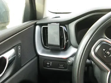 Volvo V60 And Xc60 Left-Side Dashboard Mount 1
